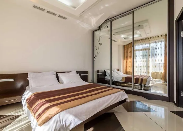Cozy Apartment In Most City Center