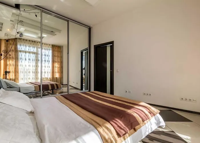 Cozy Apartment In Most City Center